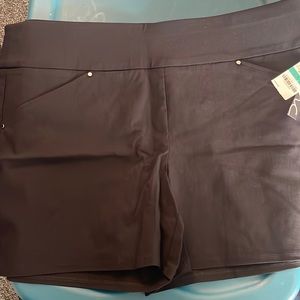 Brand new pull on INC shorts in size 16